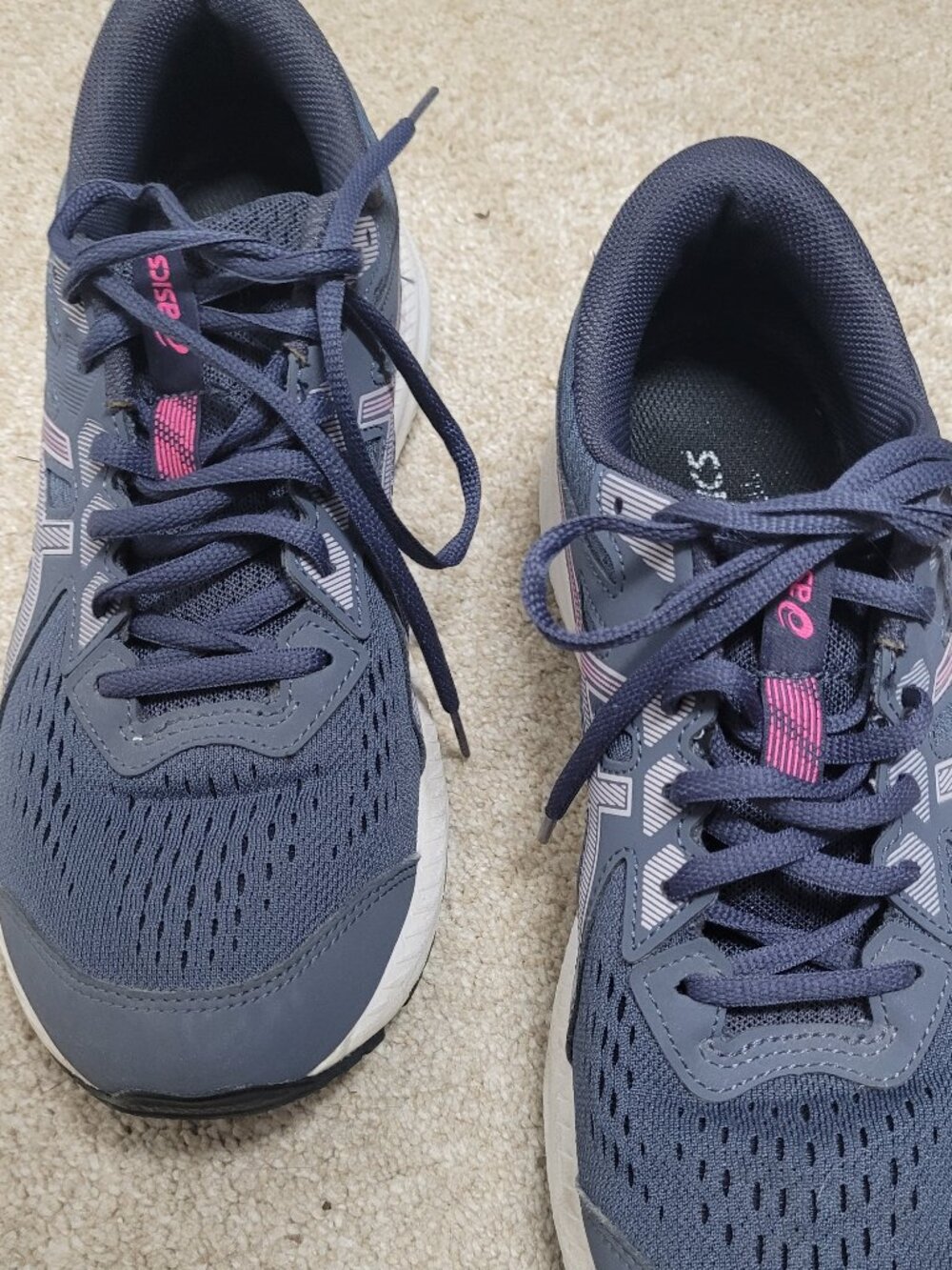 Women's shoes